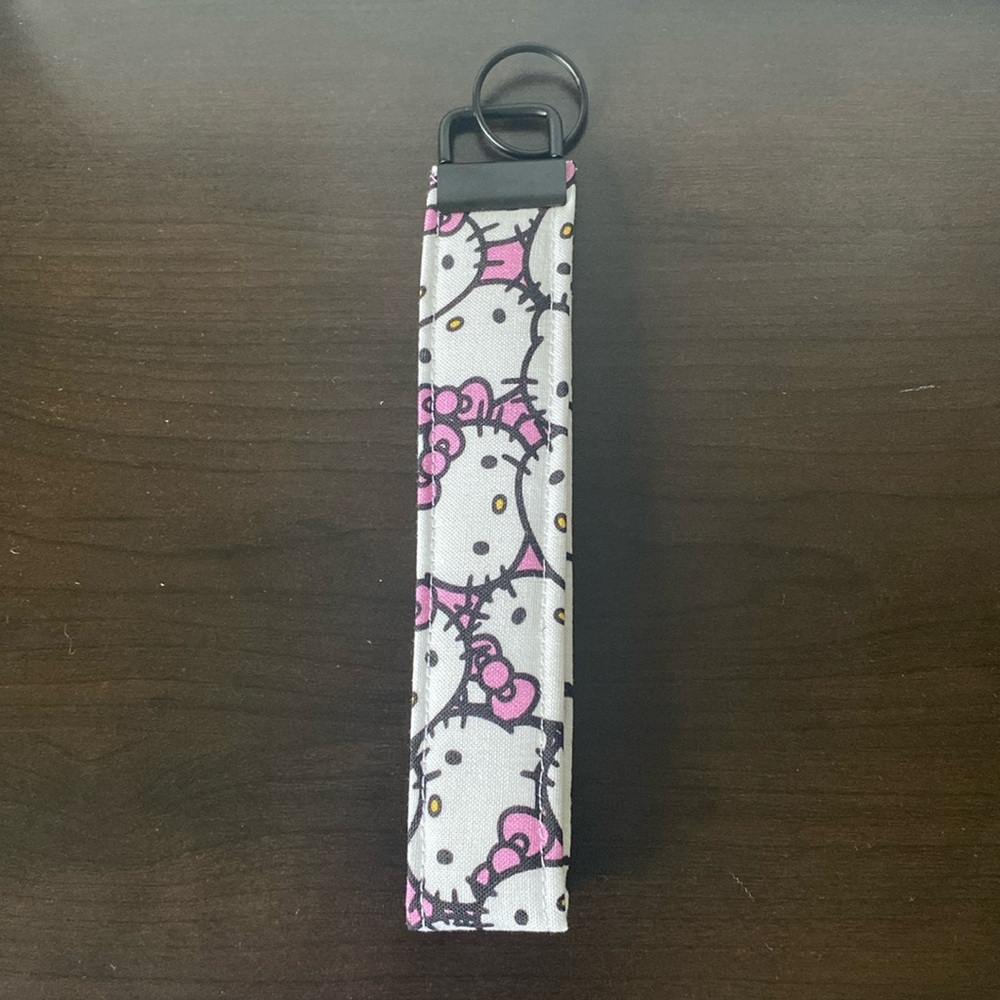 Cute HK Hello Kitty Pink Bow Faces Wristlet Keychain Key Fob